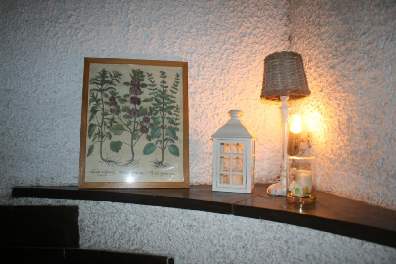 B & B I Melograni Porano Екстер'єр фото